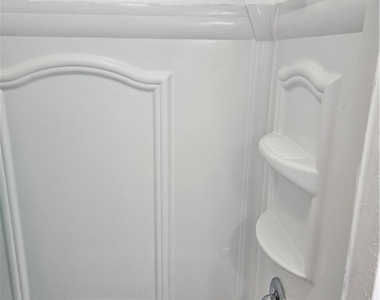 2212 Cronemeyer St - Photo Thumbnail 38