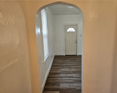 2212 Cronemeyer St - Photo Thumbnail 15