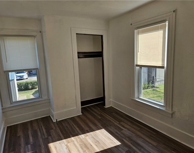 2212 Cronemeyer St - Photo Thumbnail 36
