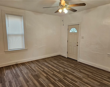 2212 Cronemeyer St - Photo Thumbnail 17