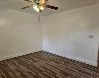 2212 Cronemeyer St - Photo Thumbnail 19