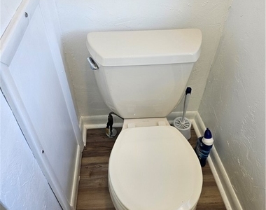 2212 Cronemeyer St - Photo Thumbnail 40