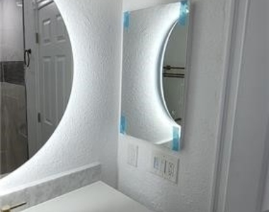 4300 N Lamont Street - Photo Thumbnail 5