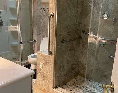 470 Monmouth Place - Photo Thumbnail 20
