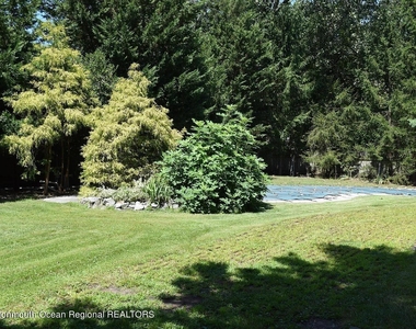 470 Monmouth Place - Photo Thumbnail 23