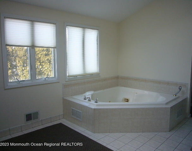 205 Alpern Avenue - Photo Thumbnail 9