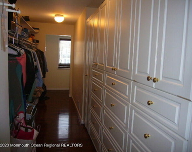 205 Alpern Avenue - Photo Thumbnail 10