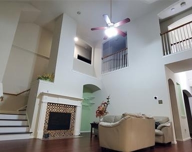 1003 Spring Tide Drive - Photo Thumbnail 3