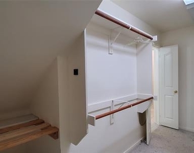 1003 Spring Tide Drive - Photo Thumbnail 12
