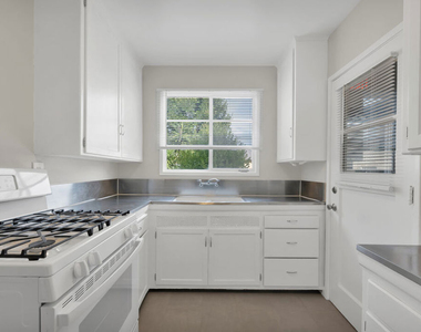 4121 Santo Tomas Drive - Photo Thumbnail 15