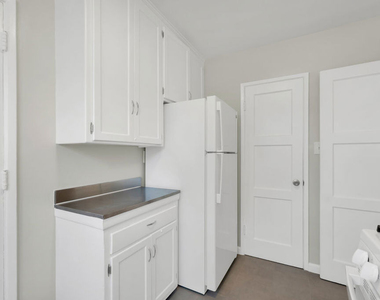 4121 Santo Tomas Drive - Photo Thumbnail 17
