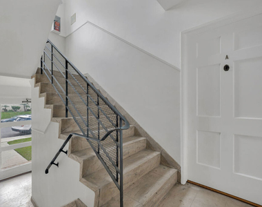 4121 Santo Tomas Drive - Photo Thumbnail 23