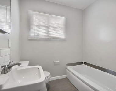 4121 Santo Tomas Drive - Photo Thumbnail 10