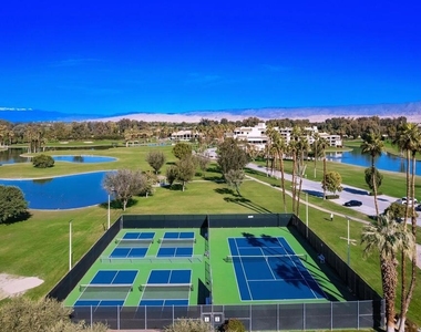 900 Island Drive - Photo Thumbnail 2