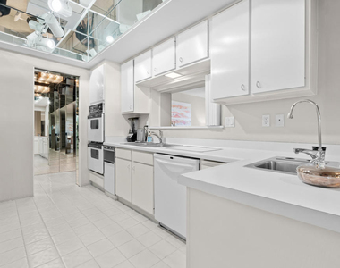 900 Island Drive - Photo Thumbnail 6