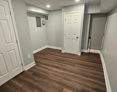 2805 Erdman Avenue - Photo Thumbnail 21