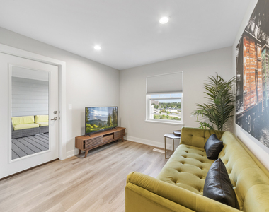 28295 Torch Parkway - Photo Thumbnail 15