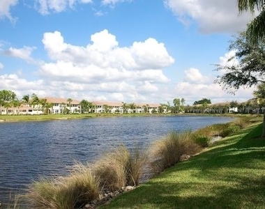 10128 Colonial Country Club Boulevard - Photo Thumbnail 18