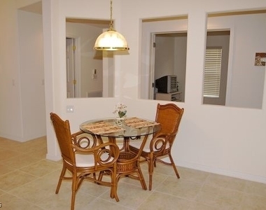 10128 Colonial Country Club Boulevard - Photo Thumbnail 8