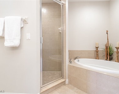 27921 Bonita Village Boulevard - Photo Thumbnail 17