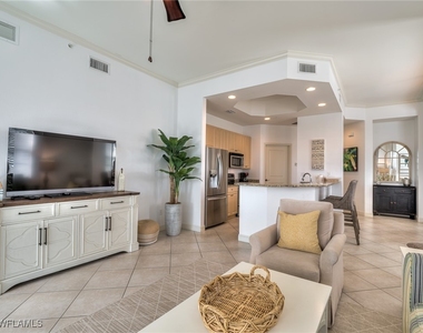 3921 Kens Way - Photo Thumbnail 2