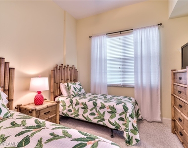 3921 Kens Way - Photo Thumbnail 19