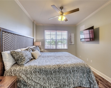 27921 Bonita Village Boulevard - Photo Thumbnail 13