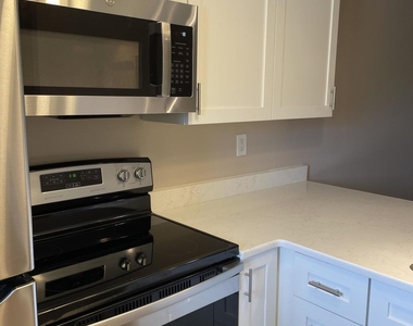 1720 Murrell Road - Photo Thumbnail 5