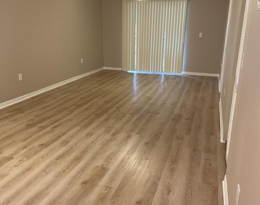 1720 Murrell Road - Photo Thumbnail 13