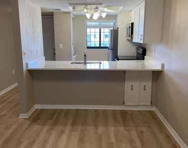 1720 Murrell Road - Photo Thumbnail 8