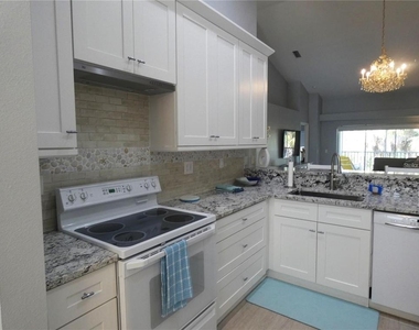 4640 Tower Hill Lane - Photo Thumbnail 2