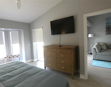 4640 Tower Hill Lane - Photo Thumbnail 15