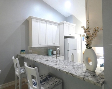 4640 Tower Hill Lane - Photo Thumbnail 6