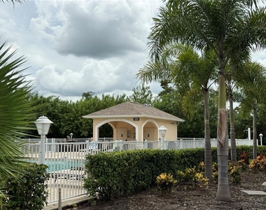 5251 Mahogany Run Avenue - Photo Thumbnail 35
