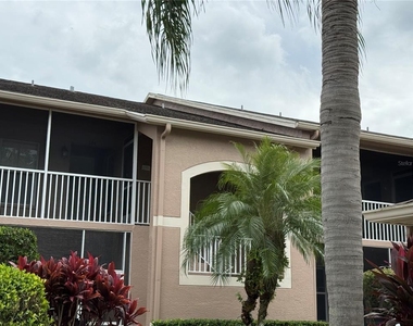 5251 Mahogany Run Avenue - Photo Thumbnail 5