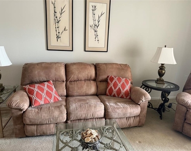 5251 Mahogany Run Avenue - Photo Thumbnail 18