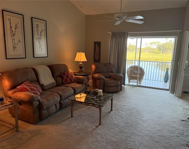 5251 Mahogany Run Avenue - Photo Thumbnail 17