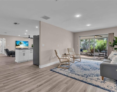 2544 Carlisle Place - Photo Thumbnail 15