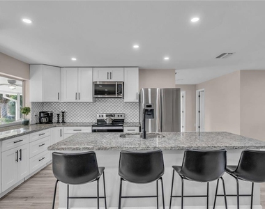 2544 Carlisle Place - Photo Thumbnail 7