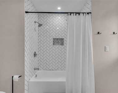 2544 Carlisle Place - Photo Thumbnail 22