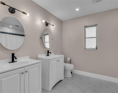 2544 Carlisle Place - Photo Thumbnail 28