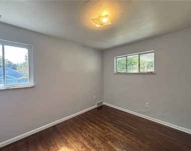 3395 Logan Ferry Rd - Photo Thumbnail 31