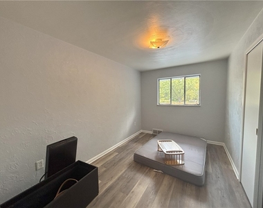 3395 Logan Ferry Rd - Photo Thumbnail 17
