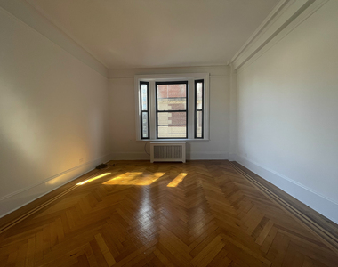 West 72nd Street - Photo Thumbnail 10