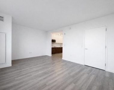 1524 Sheepshead Bay Road - Photo Thumbnail 2