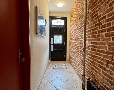 194 Edgecombe Avenue - Photo Thumbnail 6