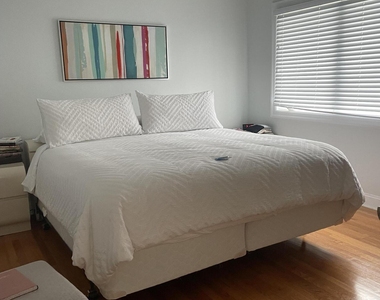 400 Grant Avenue - Photo Thumbnail 5