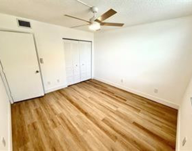 7420 Nw 18th Street - Photo Thumbnail 7