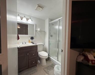 7420 Nw 18th Street - Photo Thumbnail 4