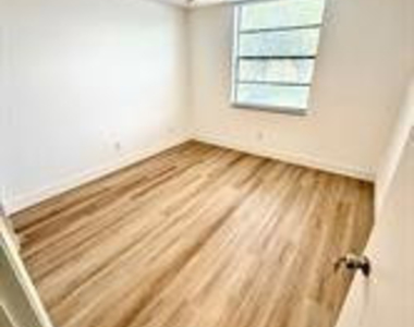 7420 Nw 18th Street - Photo Thumbnail 11